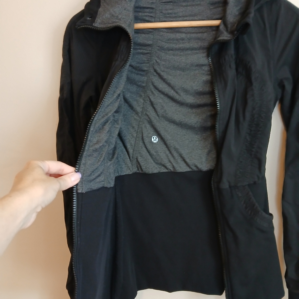 Lululemon Studio Dance Jacket Reversible Black Grey Size 4 - Picture 7 of 14